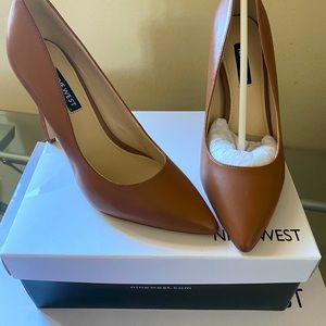 Nine West .   Light brown leather